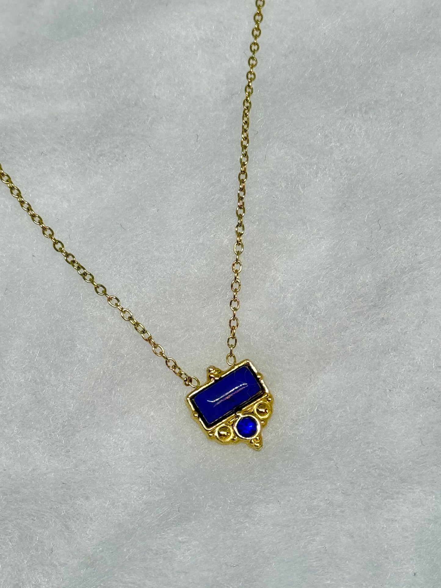 COLLANA CON PIETRA NATURALE