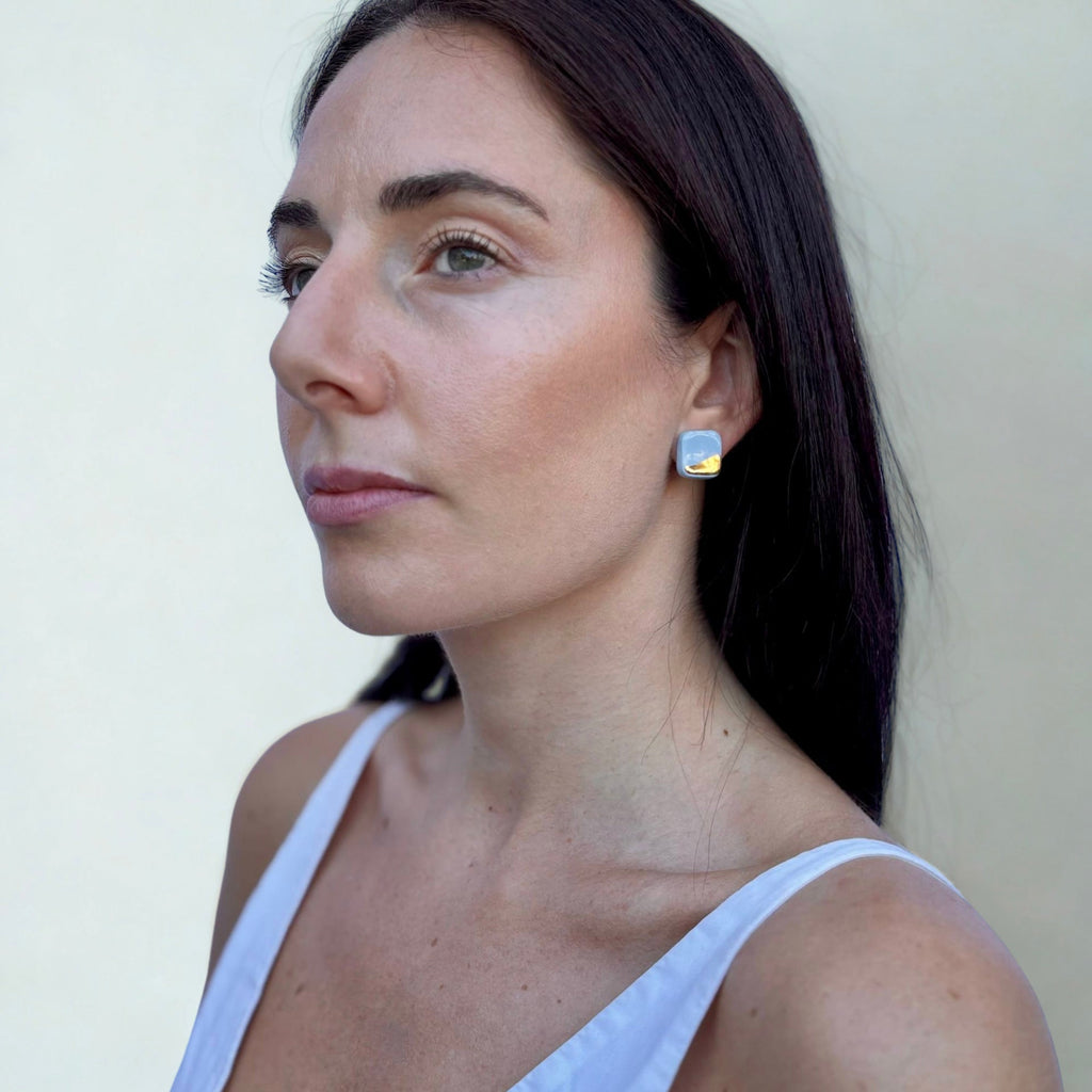 Nilo | Handcrafted light blue and gold ceramic earrings