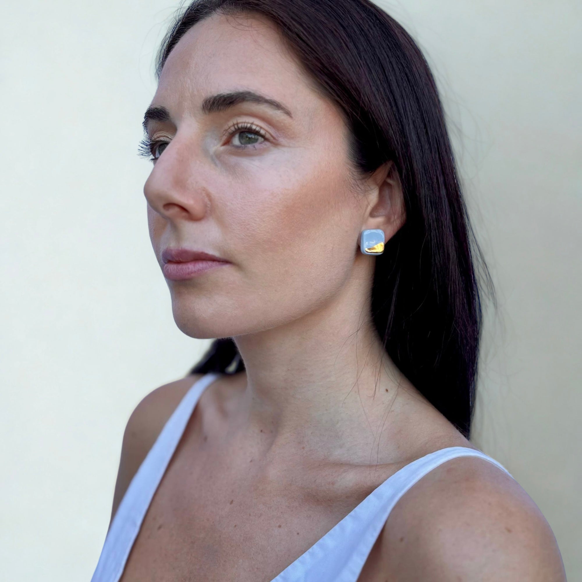 Nilo | Handcrafted light blue and gold ceramic earrings