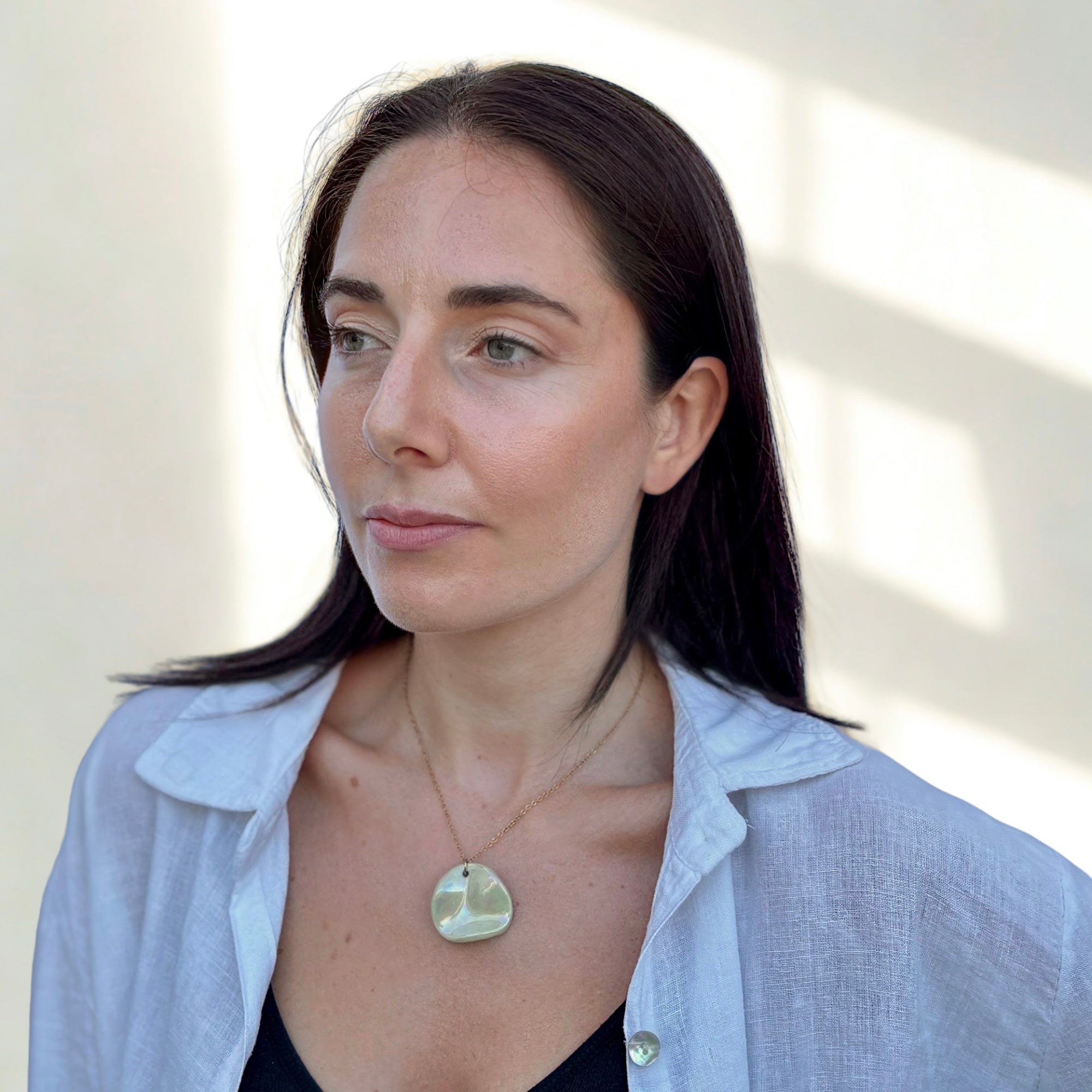 Perla | Handcrafted pearl sage-green ceramic necklace