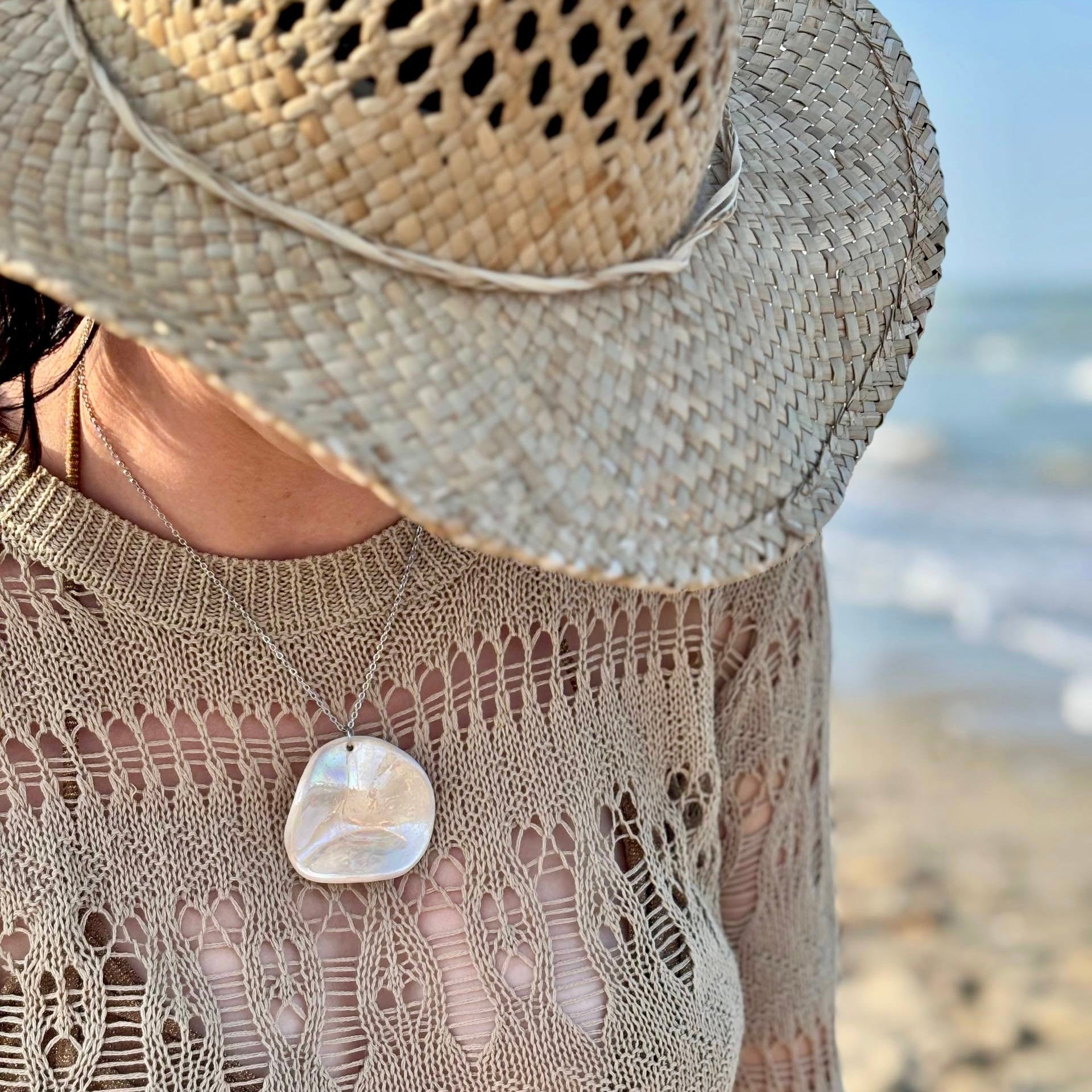 Perla | Handcrafted pearl-white ceramic necklace (large)