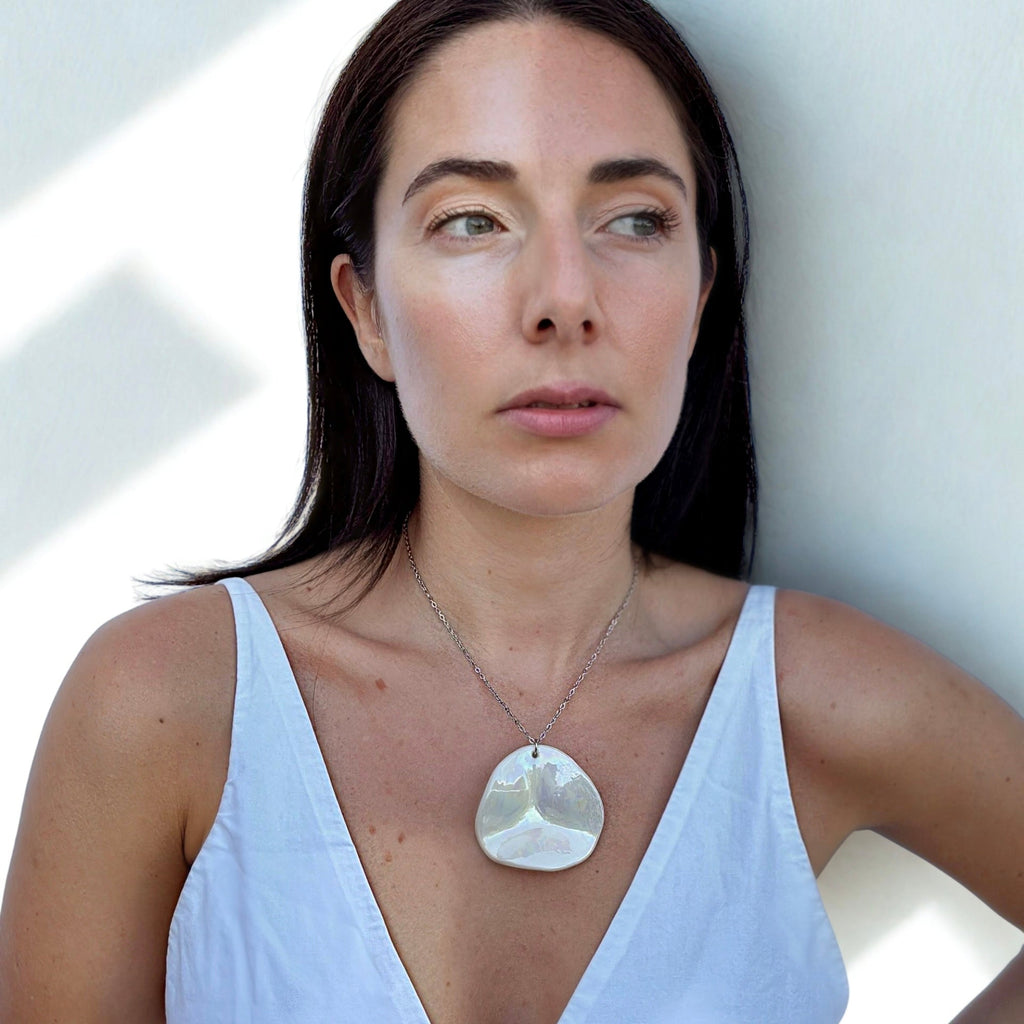 Perla | Handcrafted pearl-white ceramic necklace (large)