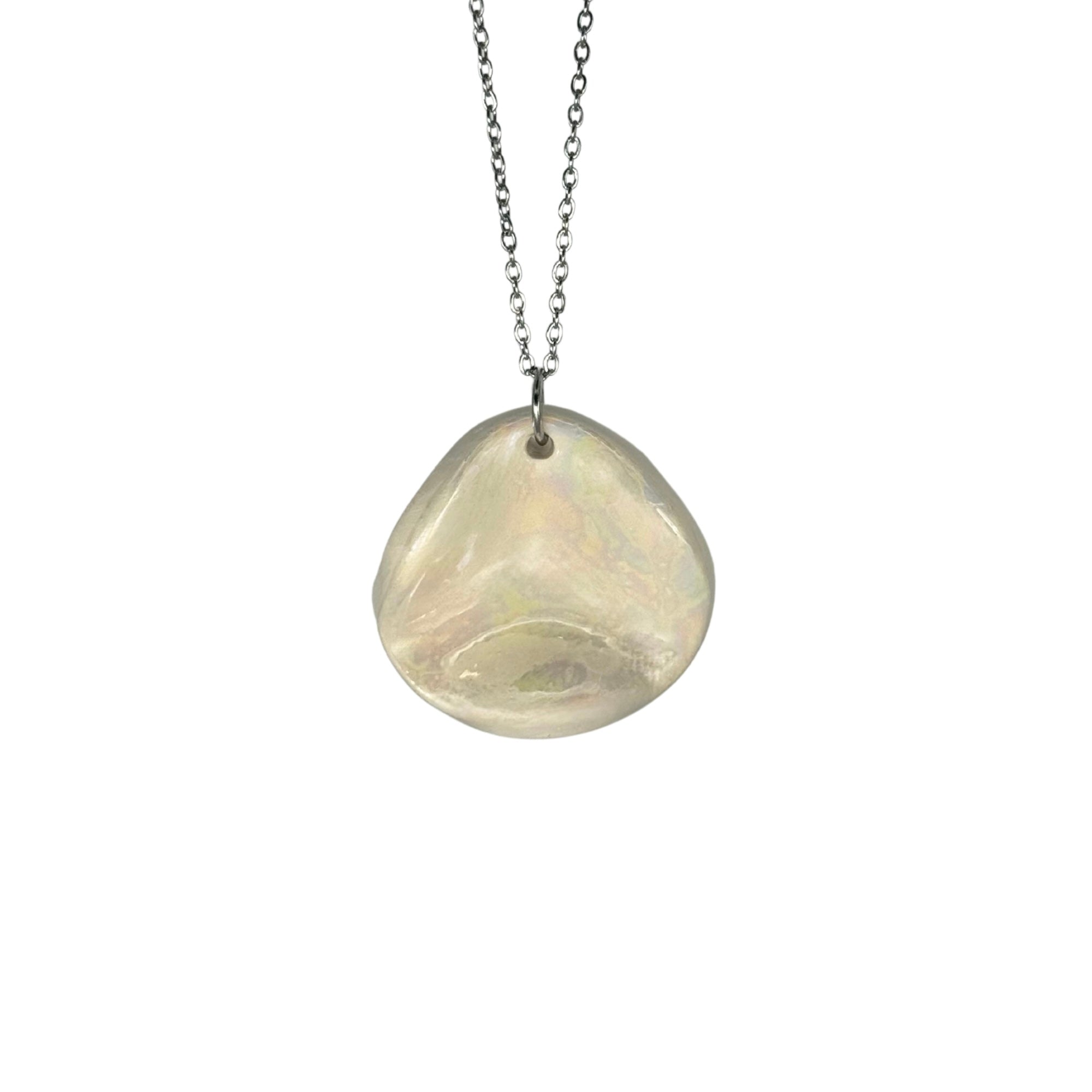 Perla | Handcrafted pearl-white ceramic necklace (small)
