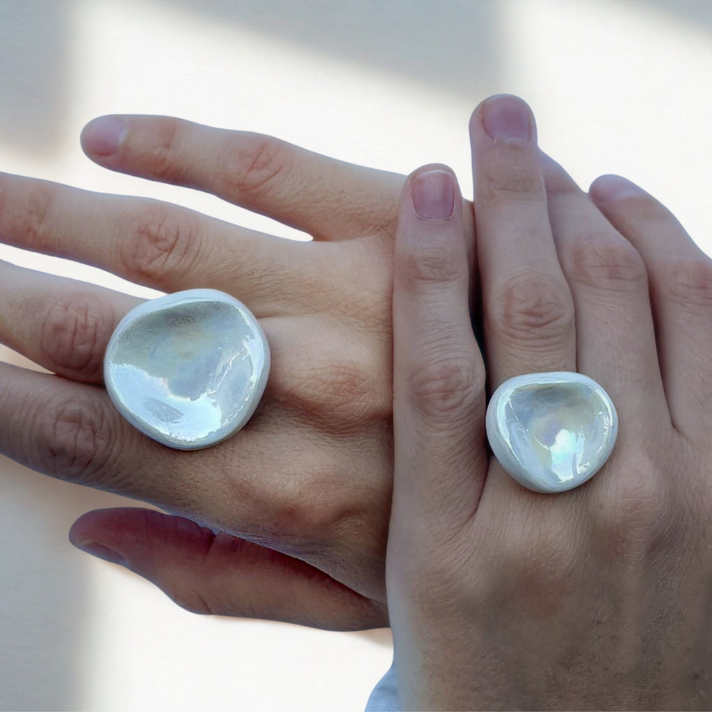 Perla | Handcrafted pearl-white ceramic ring
