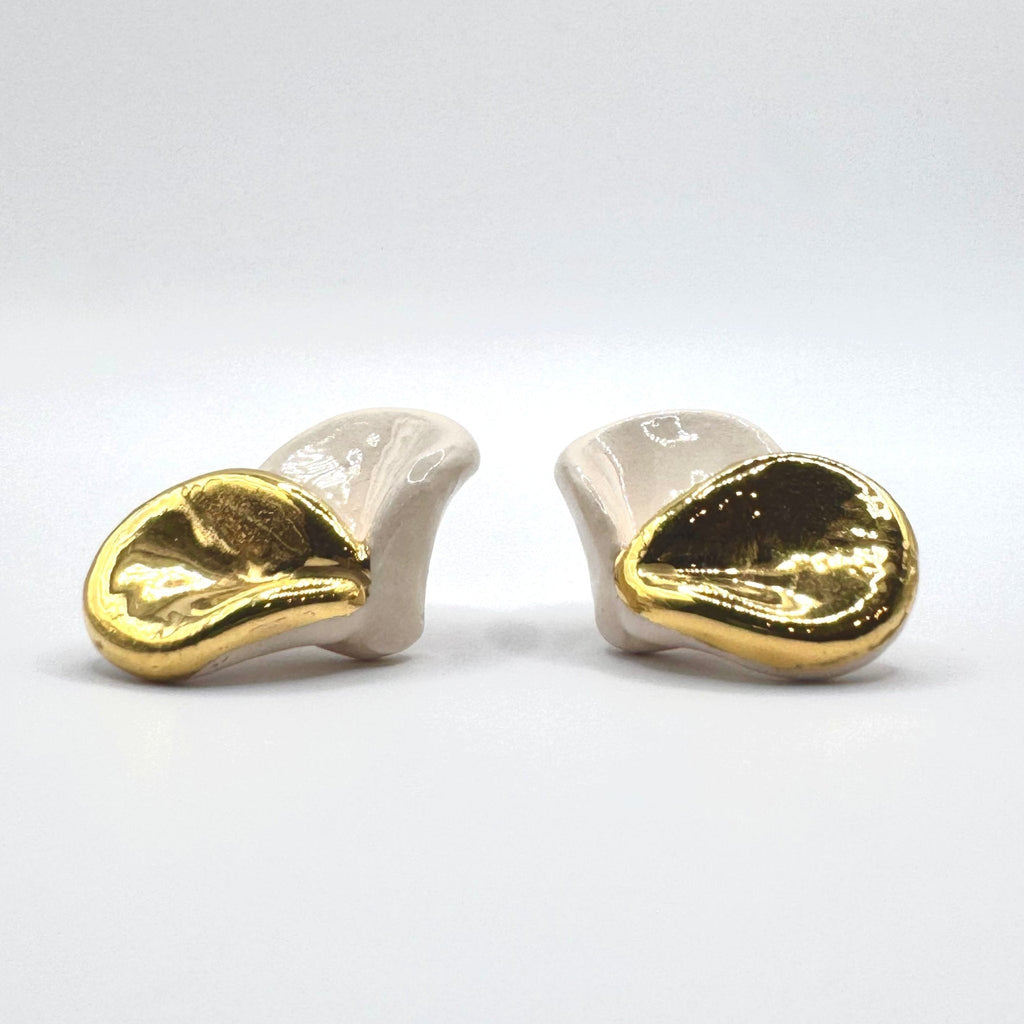 Petali | Handcrafted white ceramic stud earrings with gold luster